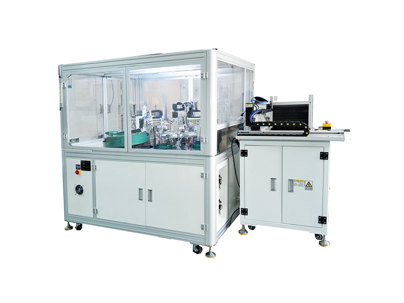 散熱器自動點膠、鎖付、組裝一體機